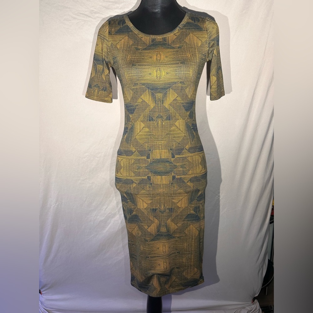 Lularo Fitted Geometric Dress